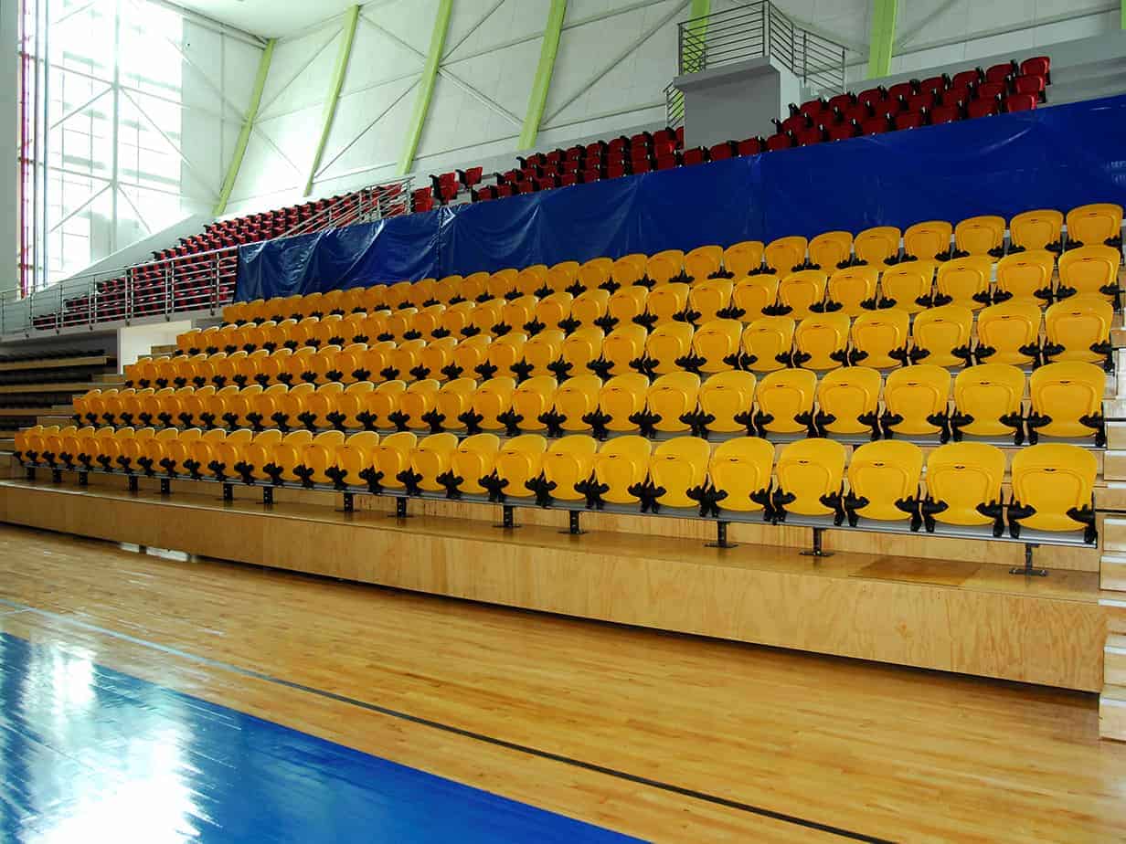 Telescopic seating system
